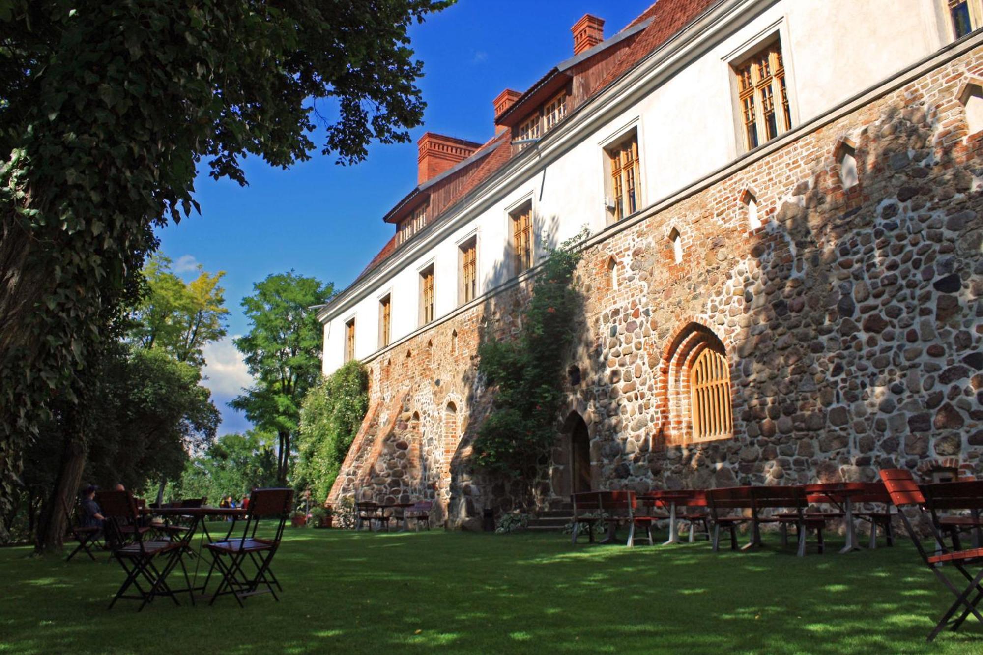 Klasztor Cedynia Hotel Экстерьер фото